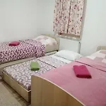 Amina River Apartman