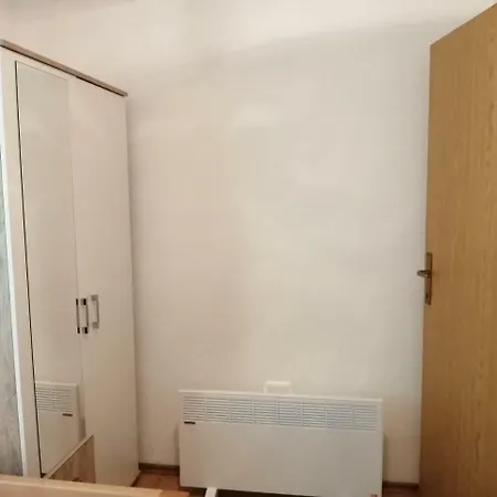 Amina River Apartment *