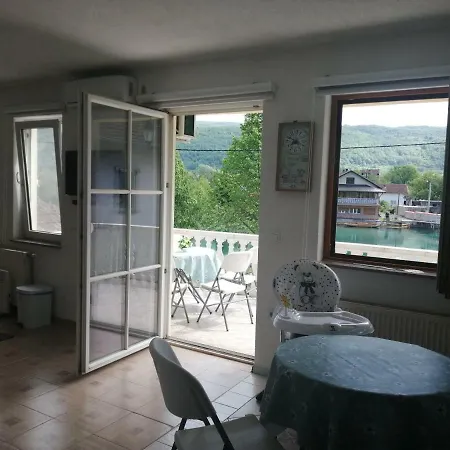 Apartment Amina River *